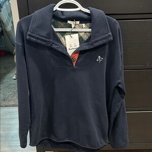Barbour women’s  Dark Blue 1/4 button up brand new with tags size 6